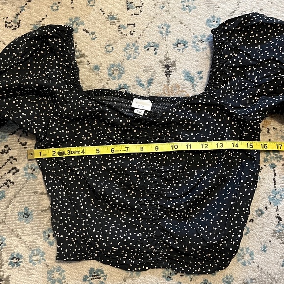 A New Day Black Long Balloon Sleeve Ruched Front Smocked Back Top - Picture 9 of 15